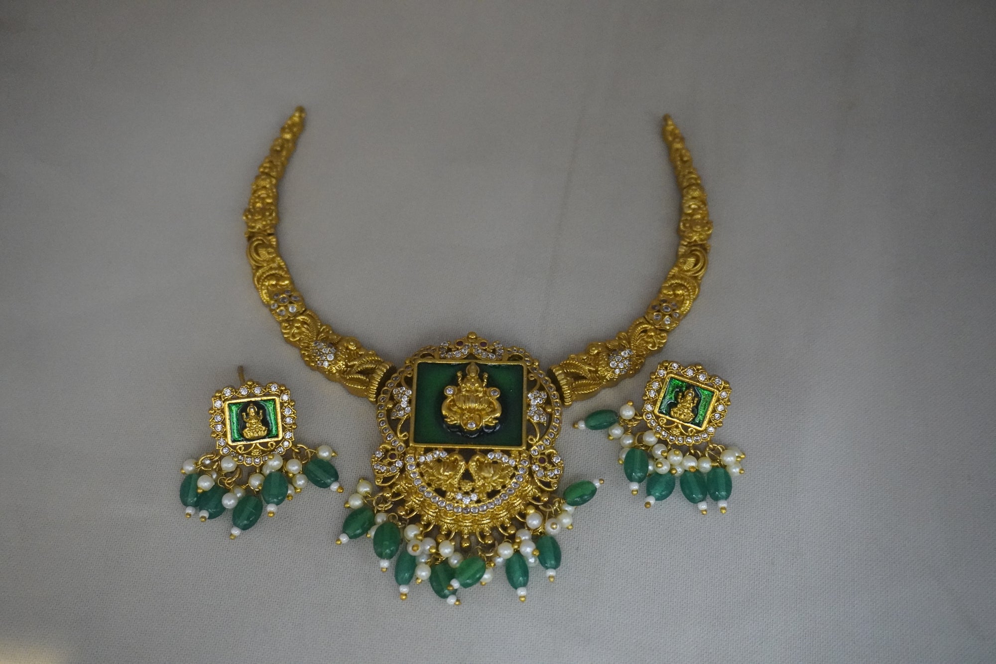 Gold Kanti Necklace