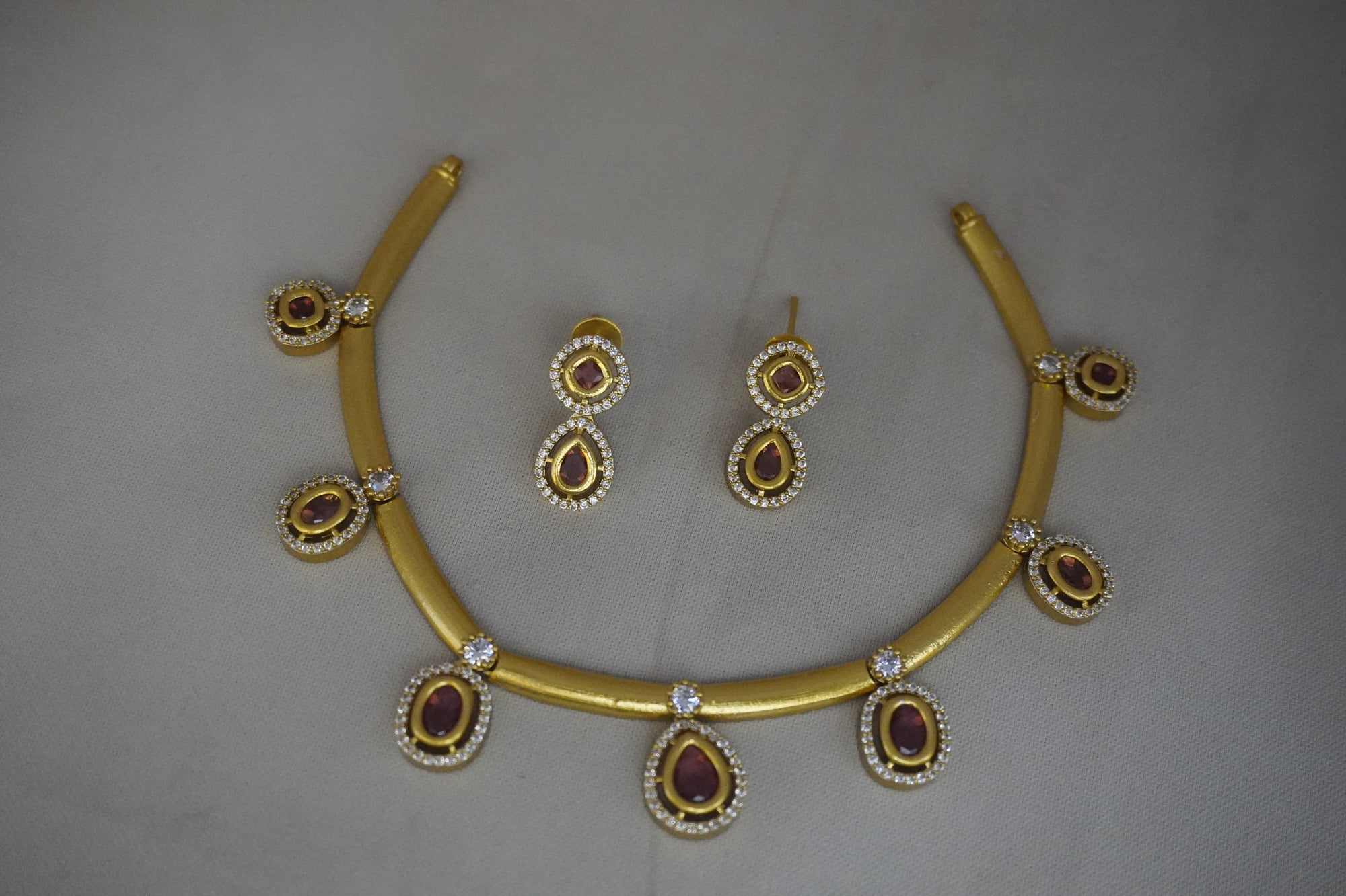 Gold Kanti Necklace