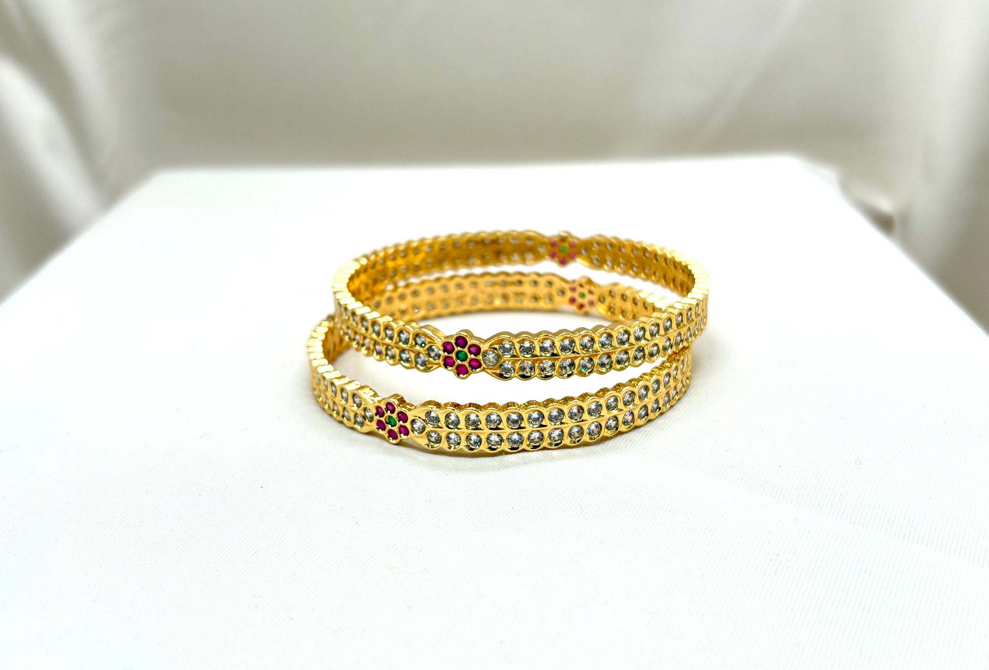 Matte finishing With white stones Bangle