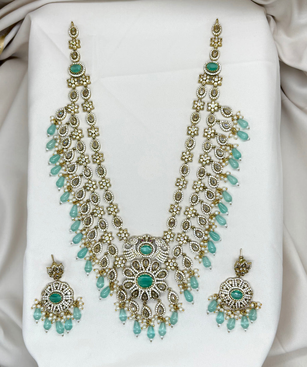 Mehndi finishing with Mint-green Beads step Haram