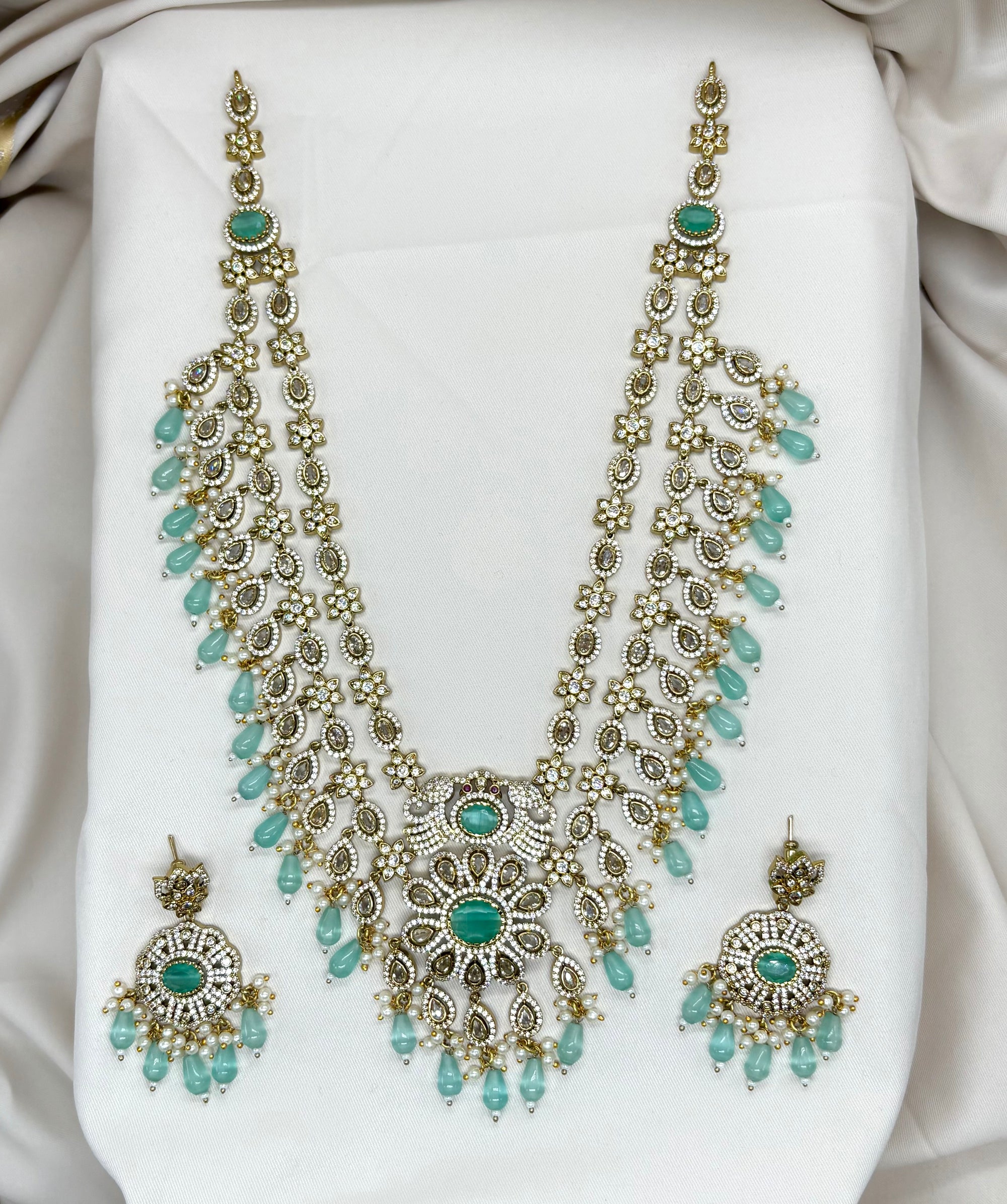 Mehndi finishing with Mint-green Beads step Haram