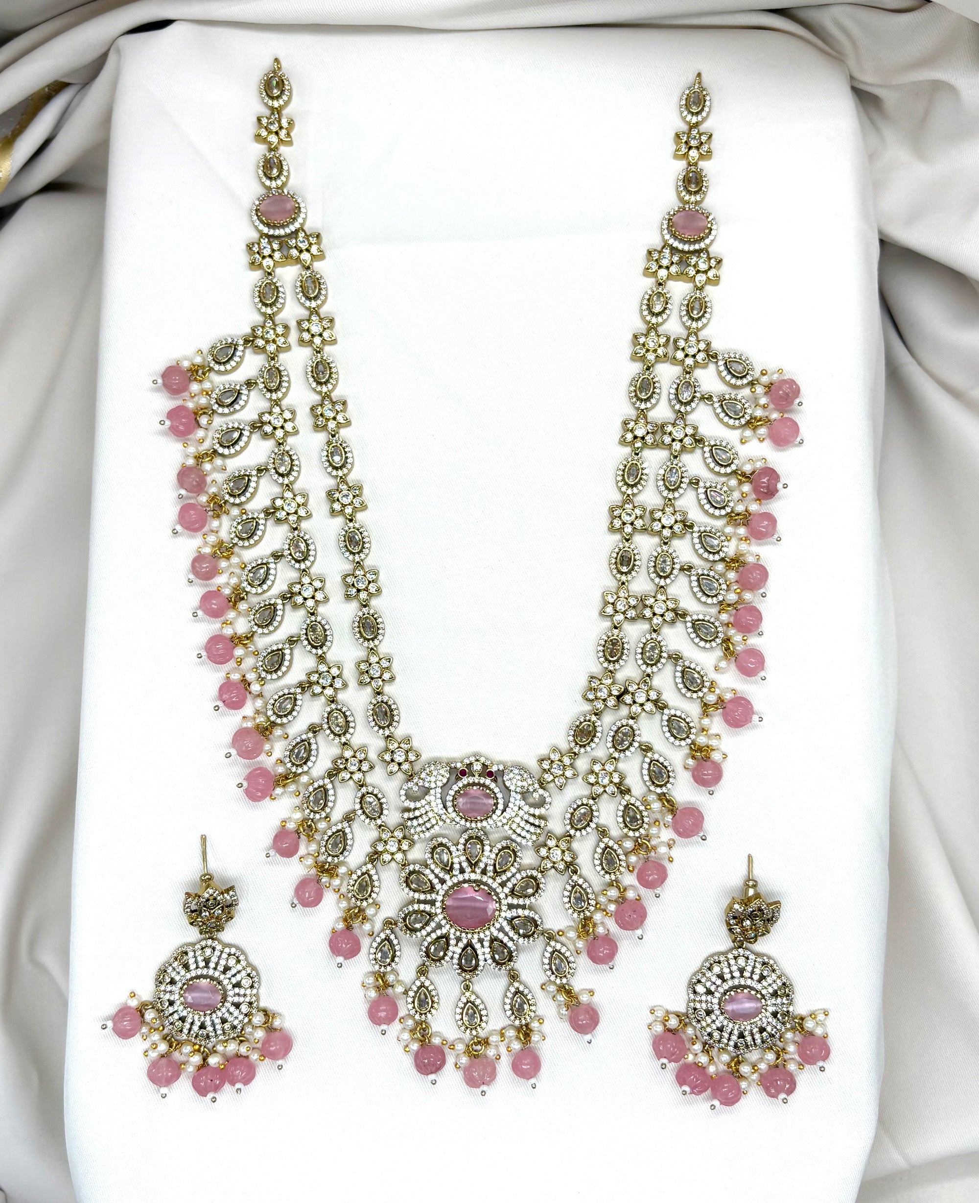 Mehndi finishing with Baby-pink Beads step Haram