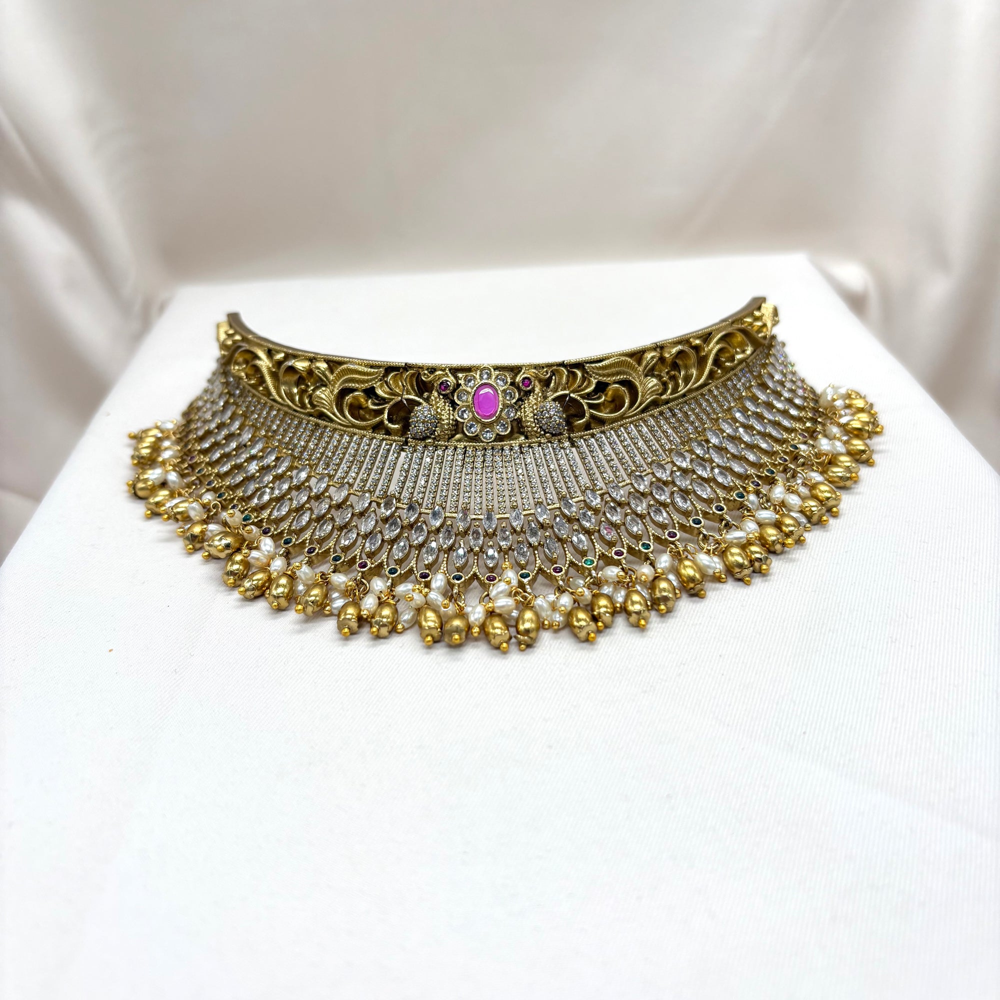 Matte finishing Choker