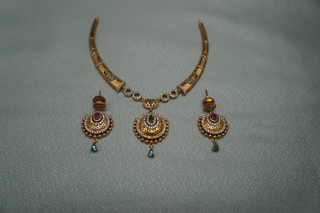 Short Necklace