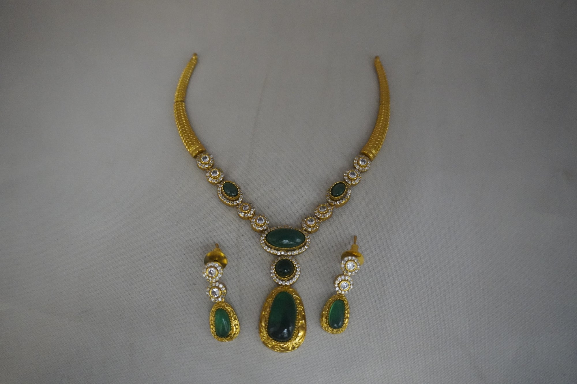 Gold Kanti Necklace