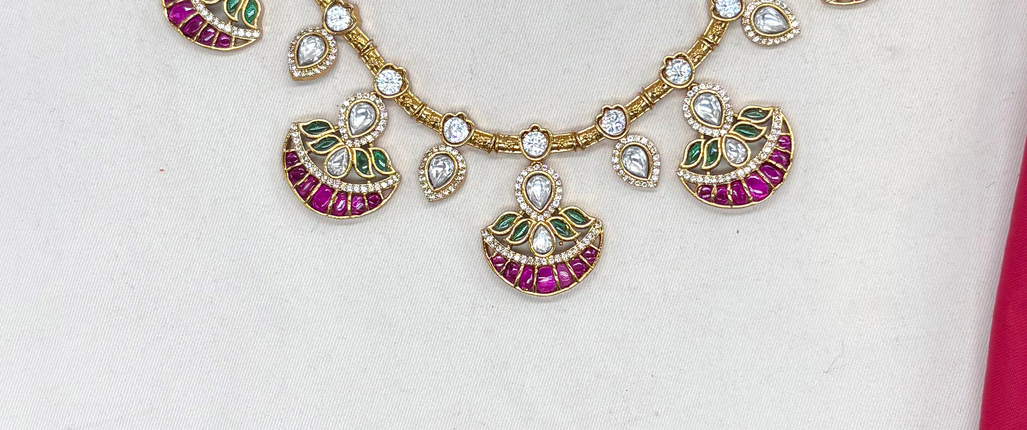 NIRVI polki Pink&Green Hasli short Necklace