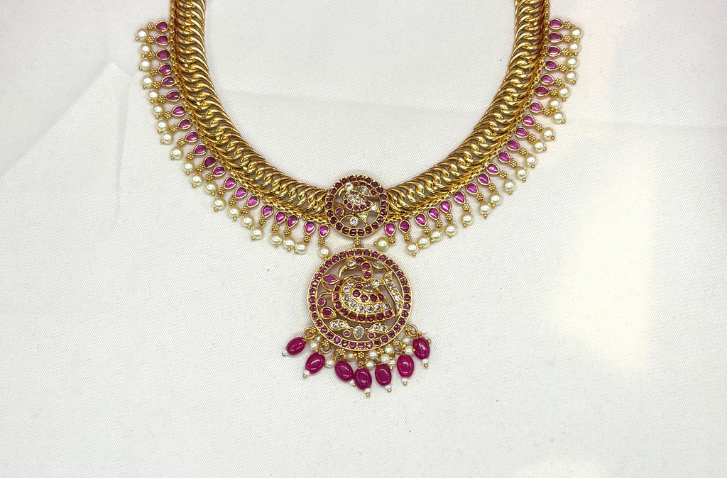 Matte finishing jalebi With green  pendent Peacock Short Necklace