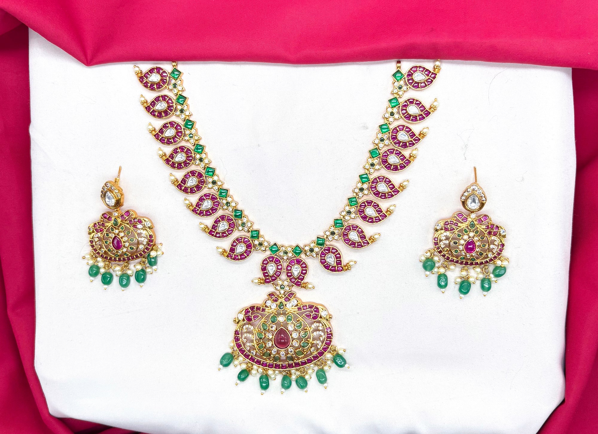Premium Jadau kundan with floral finish and Green beads Short Necklace
