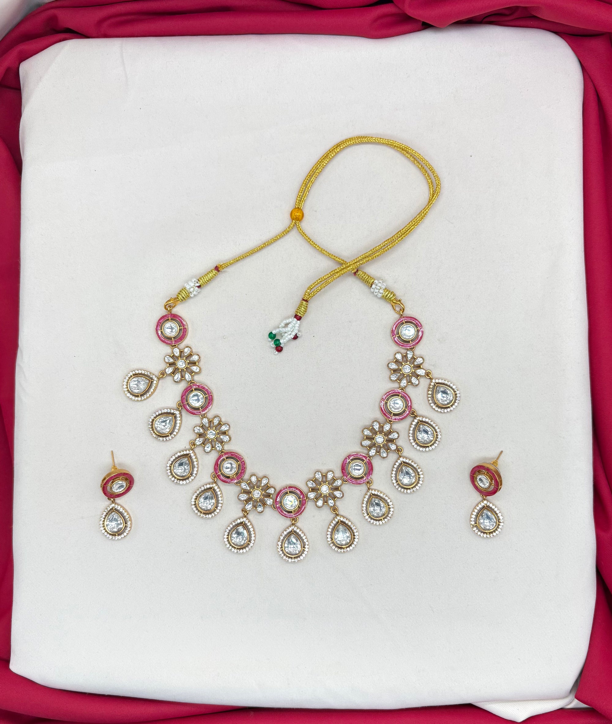 Premium Moissanite Stones floral design pink circle finish Short Necklace