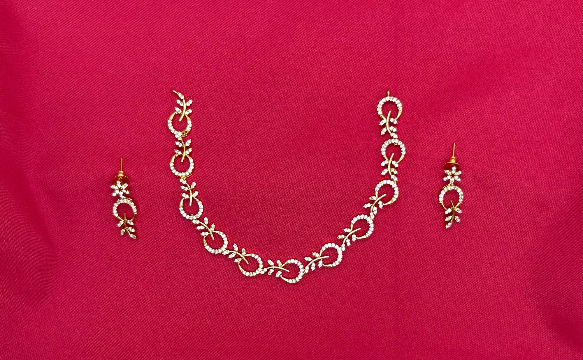 zircon stones in a floral and leaf-inspired motif short Necklace