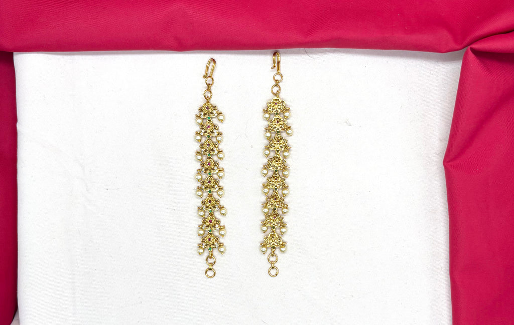 Matte finishing flower design with White pearls Matilu