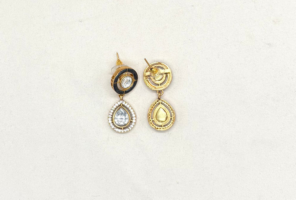 Premium Moissanite Stones floral design Black circle finish Short Necklace