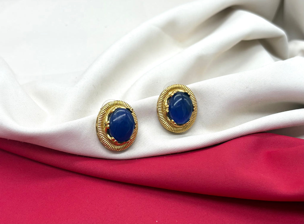 Vintage Blue Moissanite Stone carved gold-tone clip-on earring