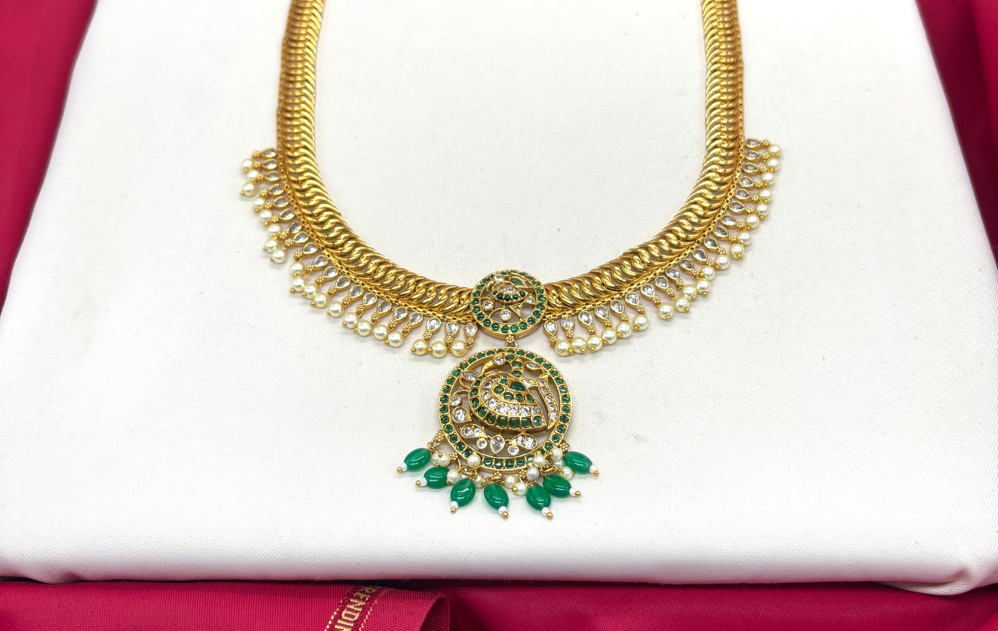 Matte finishing jalebi With Green pendent Peacock Long Haram