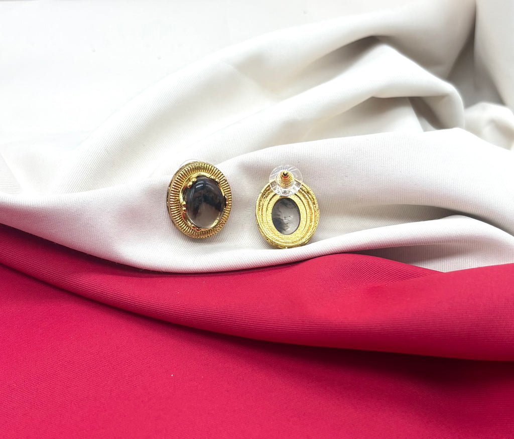 Vintage Grey trapiche  Moissanite Stone carved gold-tone clip-on earring