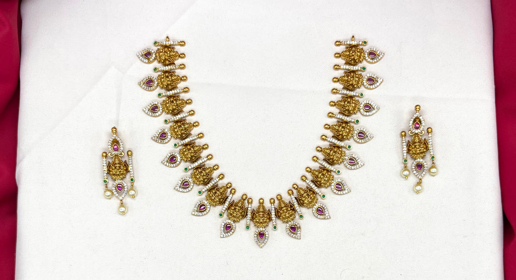 Jadau kundan with lord Lakshmi Short Necklace
