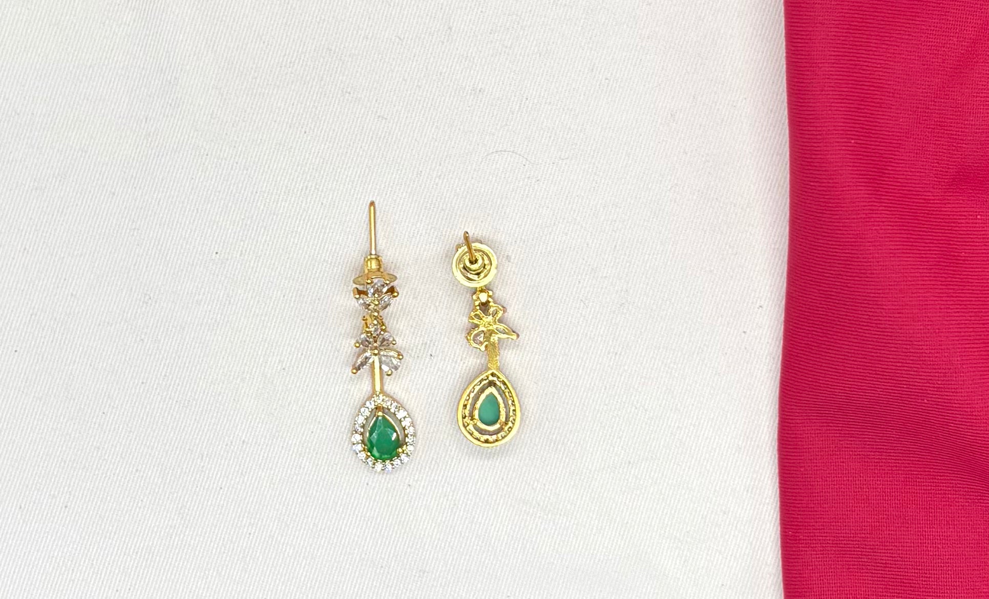 Matte finishing Floral Zircon & Ad Stones Green Short Necklace