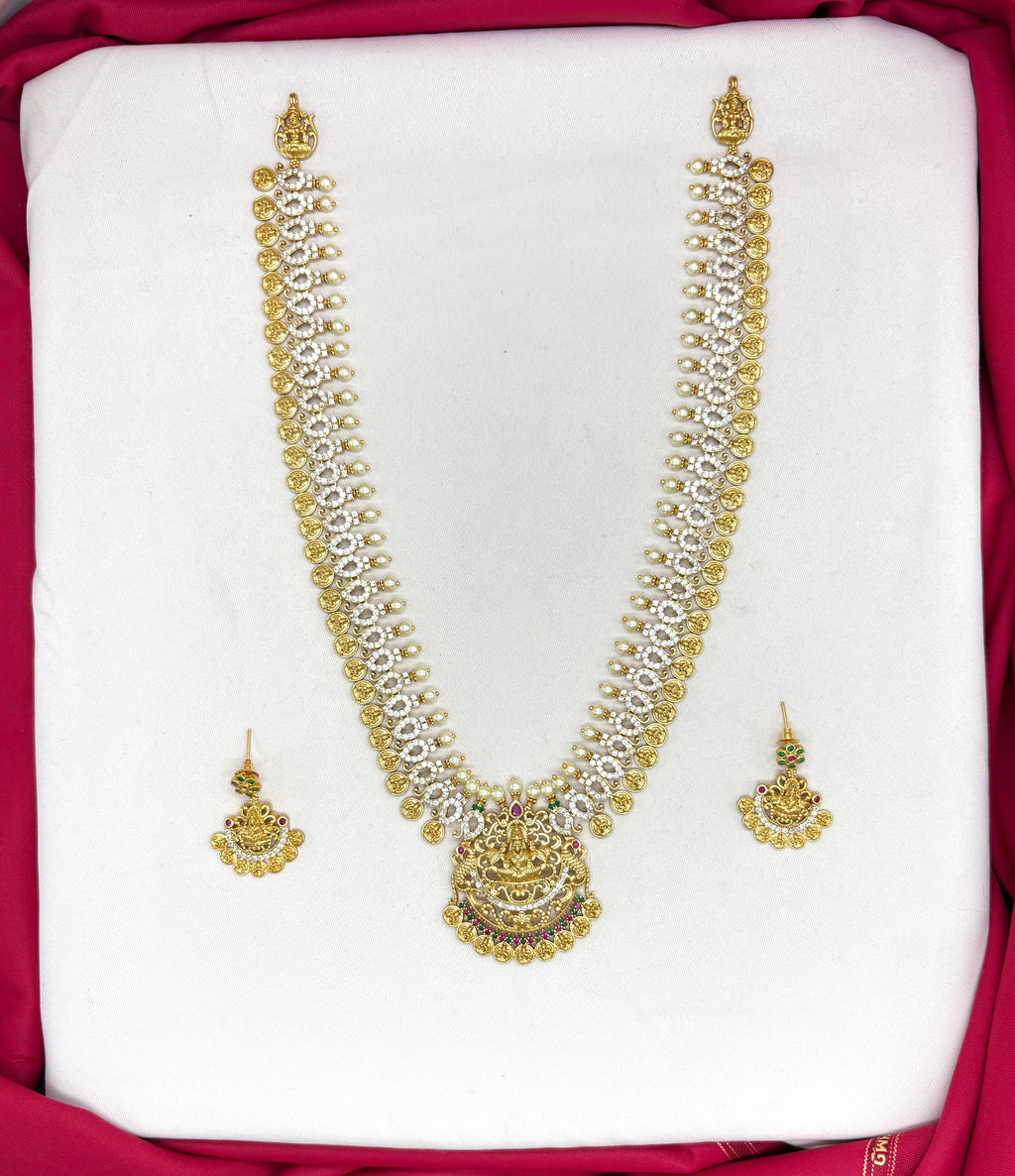Matte finishing lord Lakshmi leaf with Ad stones Long Haram