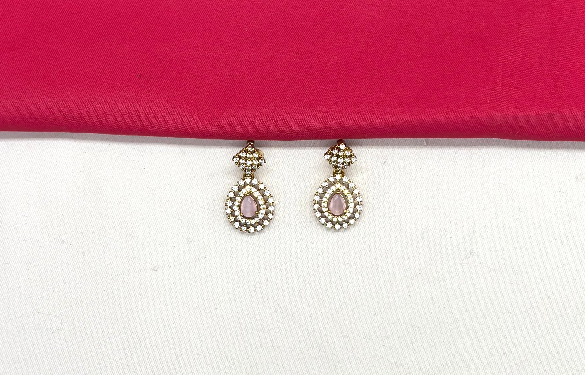 Victorian finishing American Diamonds with Central baby-Pink Stone Short Necklace