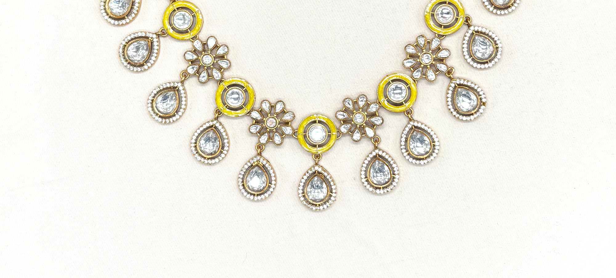 Premium Moissanite Stones floral design Yellow circle finish Short Necklace