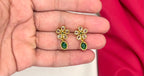 Matte finishing Flower design with Green Short Necklace