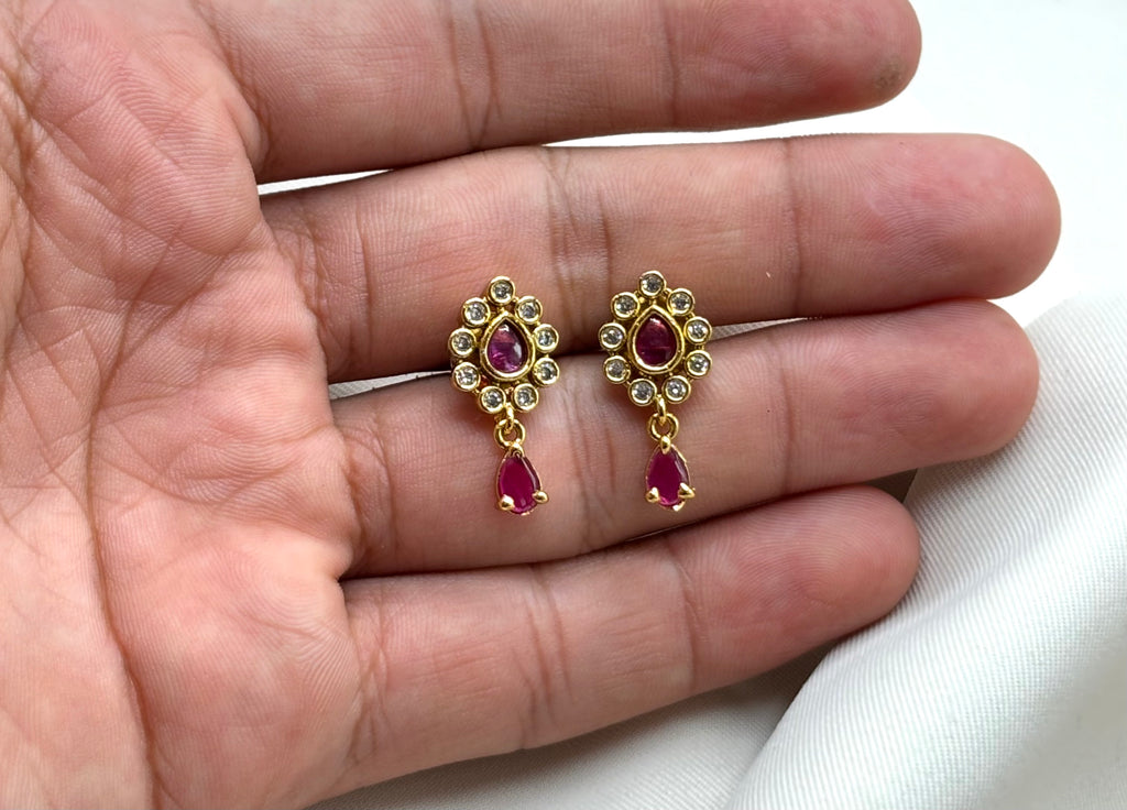 Matte finishing floral design with pink stones earring