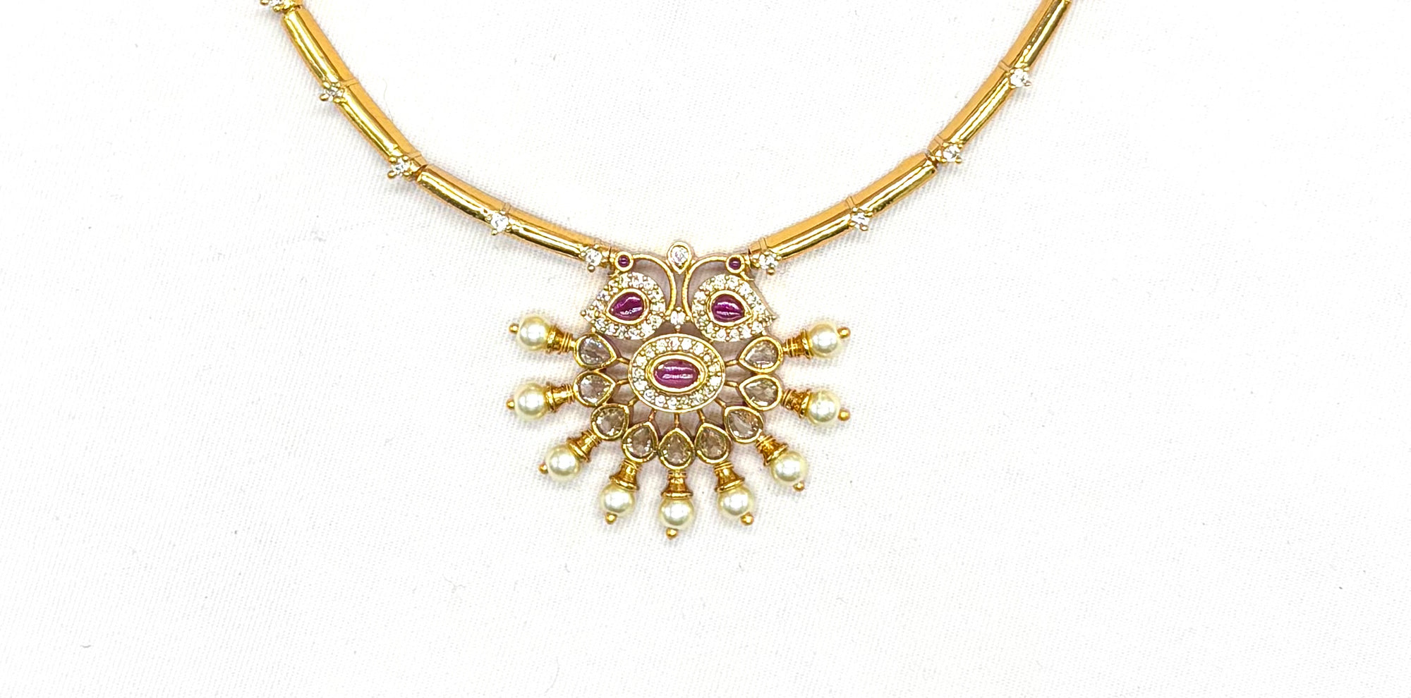Matte finishing with pink stones Kanti Necklace