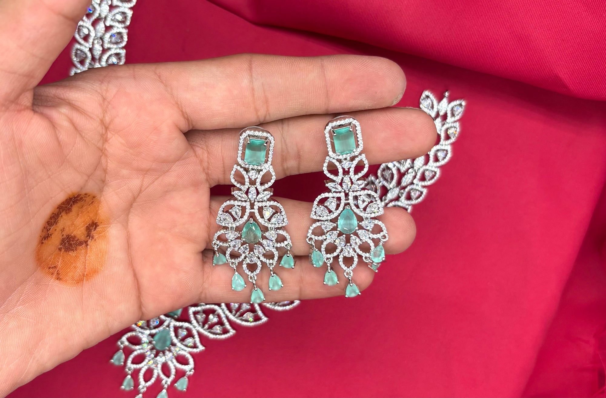Sliver finishing American Diamond sea-green stones leaf design stones Necklace