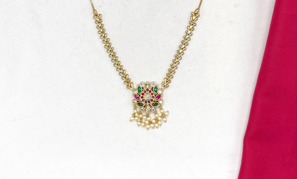 Matte finishing with lotus design with chain short Necklace
