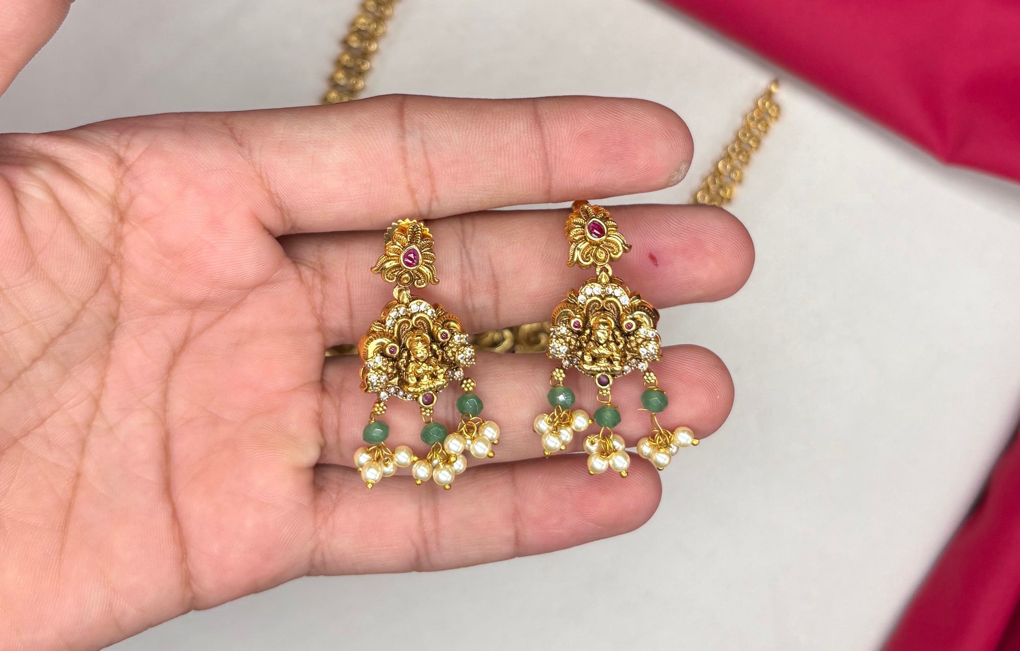 Nakshi finishing floral design short Necklace