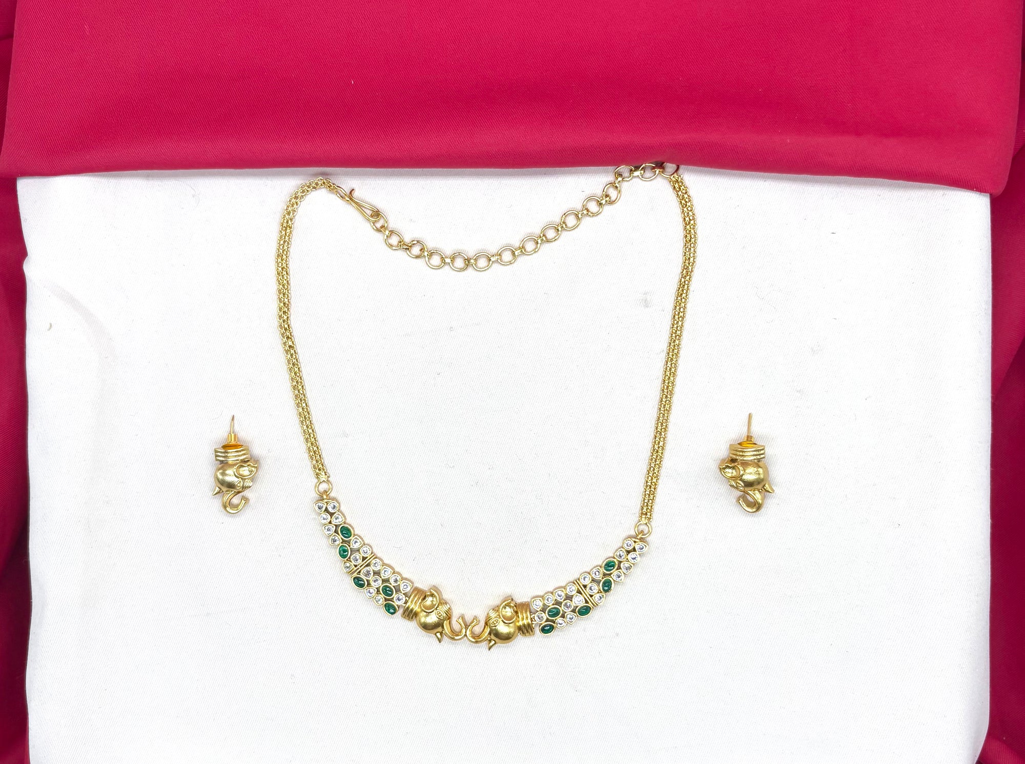 Matte finishing Elephant design with green and white stones Kanti Necklace