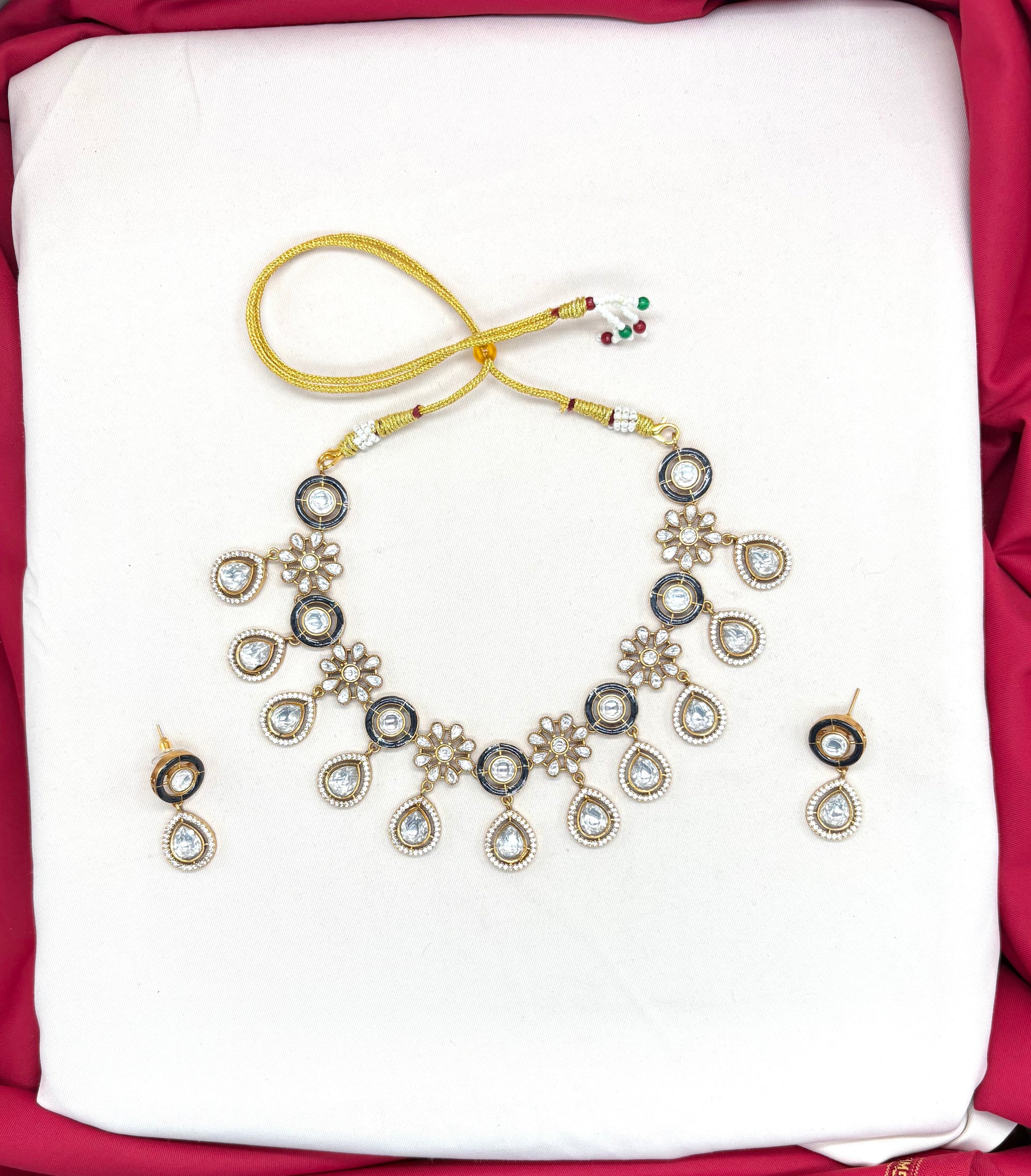 Premium Moissanite Stones floral design Black circle finish Short Necklace
