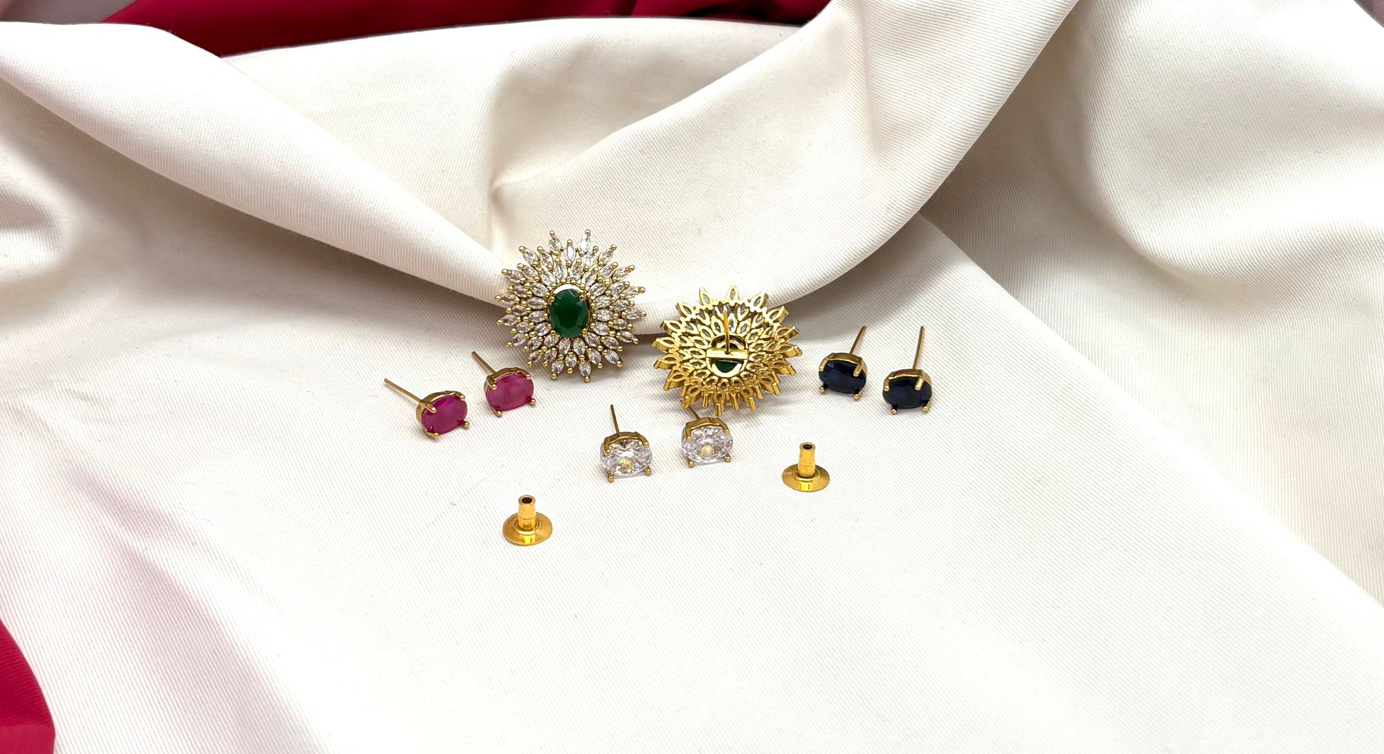 Multicolor Izolda Color Changeable Studs