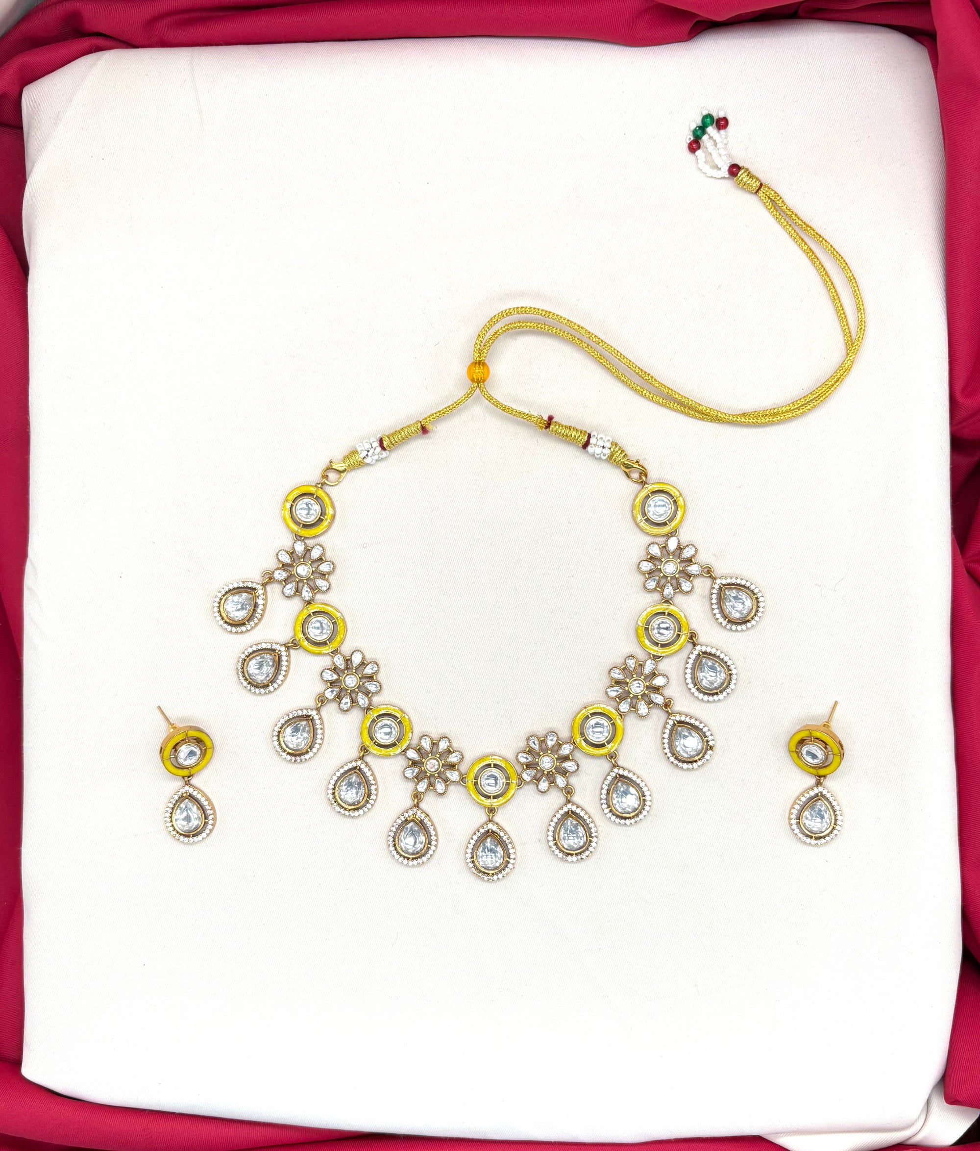 Premium Moissanite Stones floral design Yellow circle finish Short Necklace