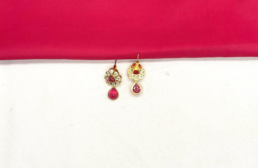 Matte finishing with Red stone short Necklace