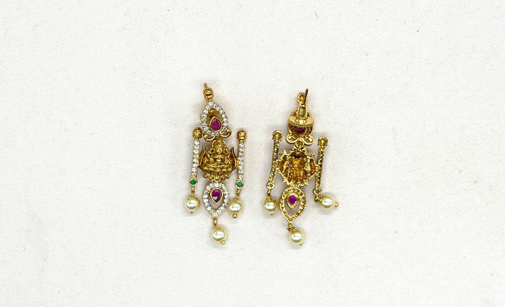 Jadau kundan with lord Lakshmi Short Necklace