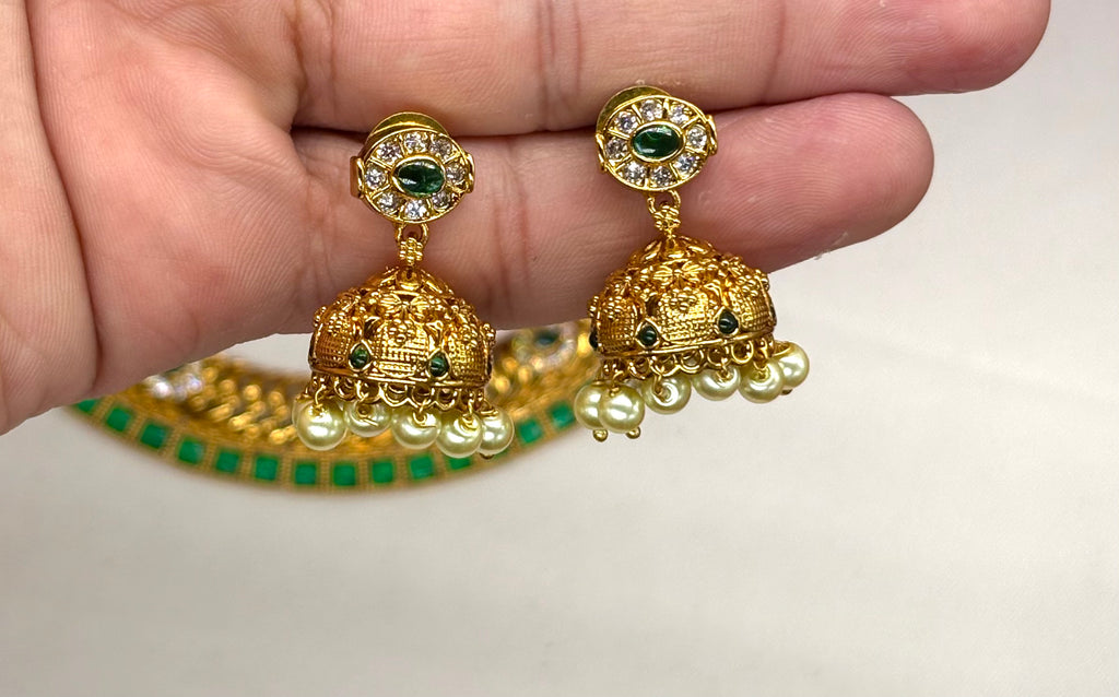 Premium finish jadau kundan short Necklace