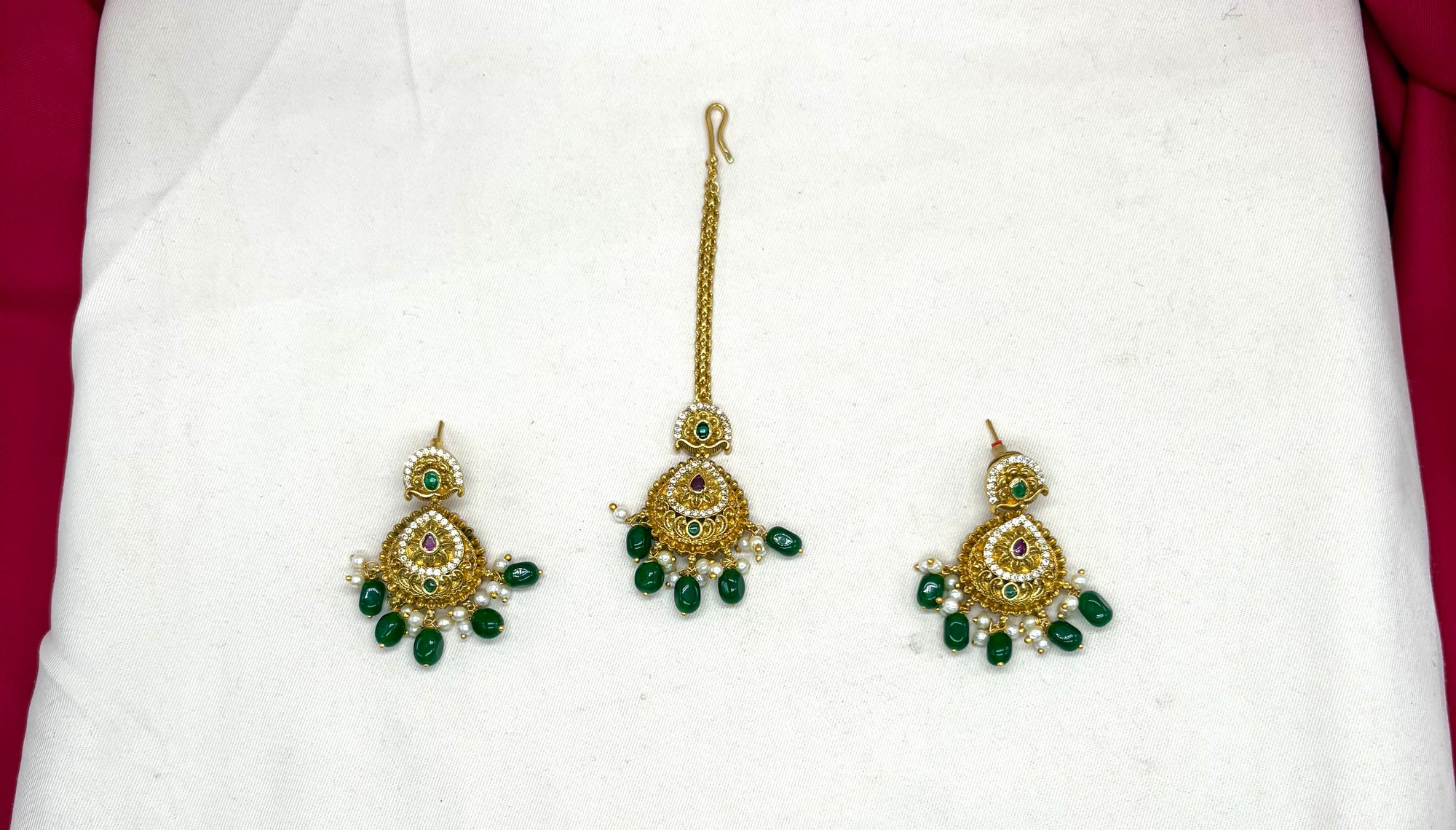 Matte finishing floral design with Green Beads combo-set
