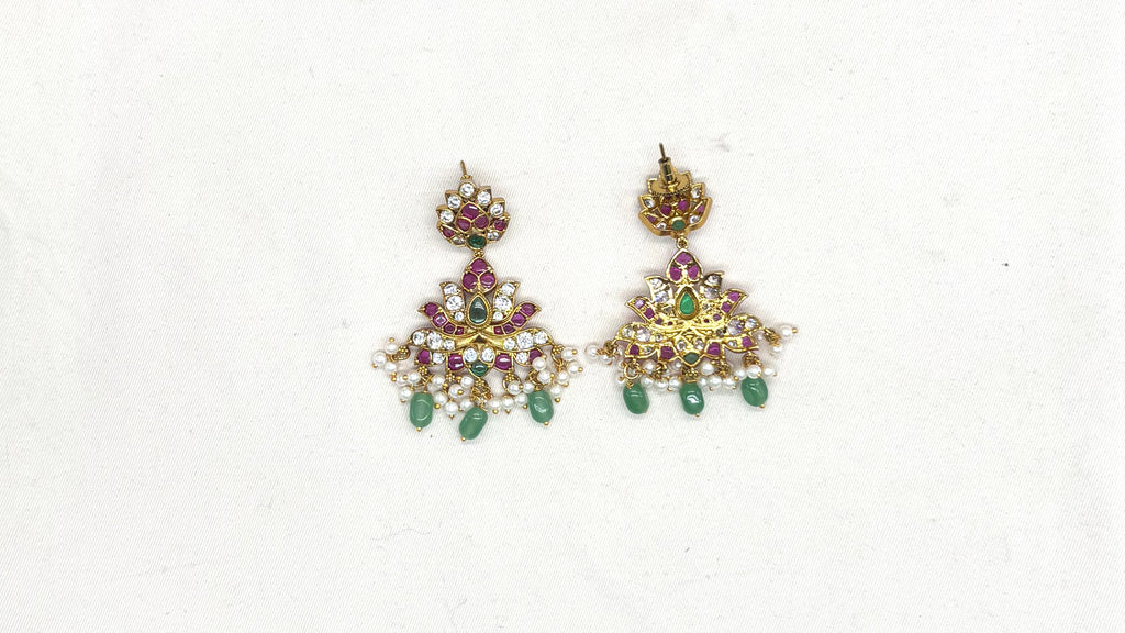 Premium Beautifully designed Jadau kundan with Green beads Necklace