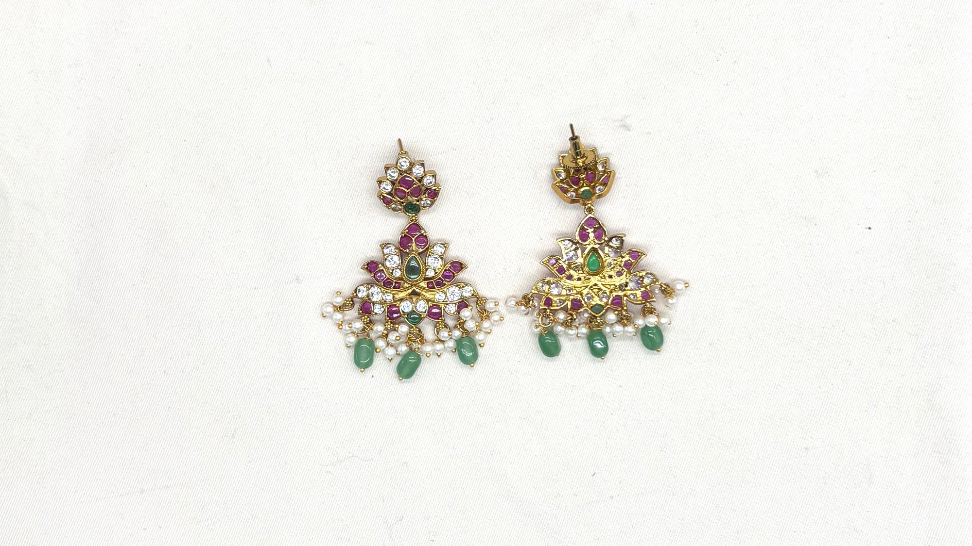 Premium Beautifully designed Jadau kundan with Green beads Necklace