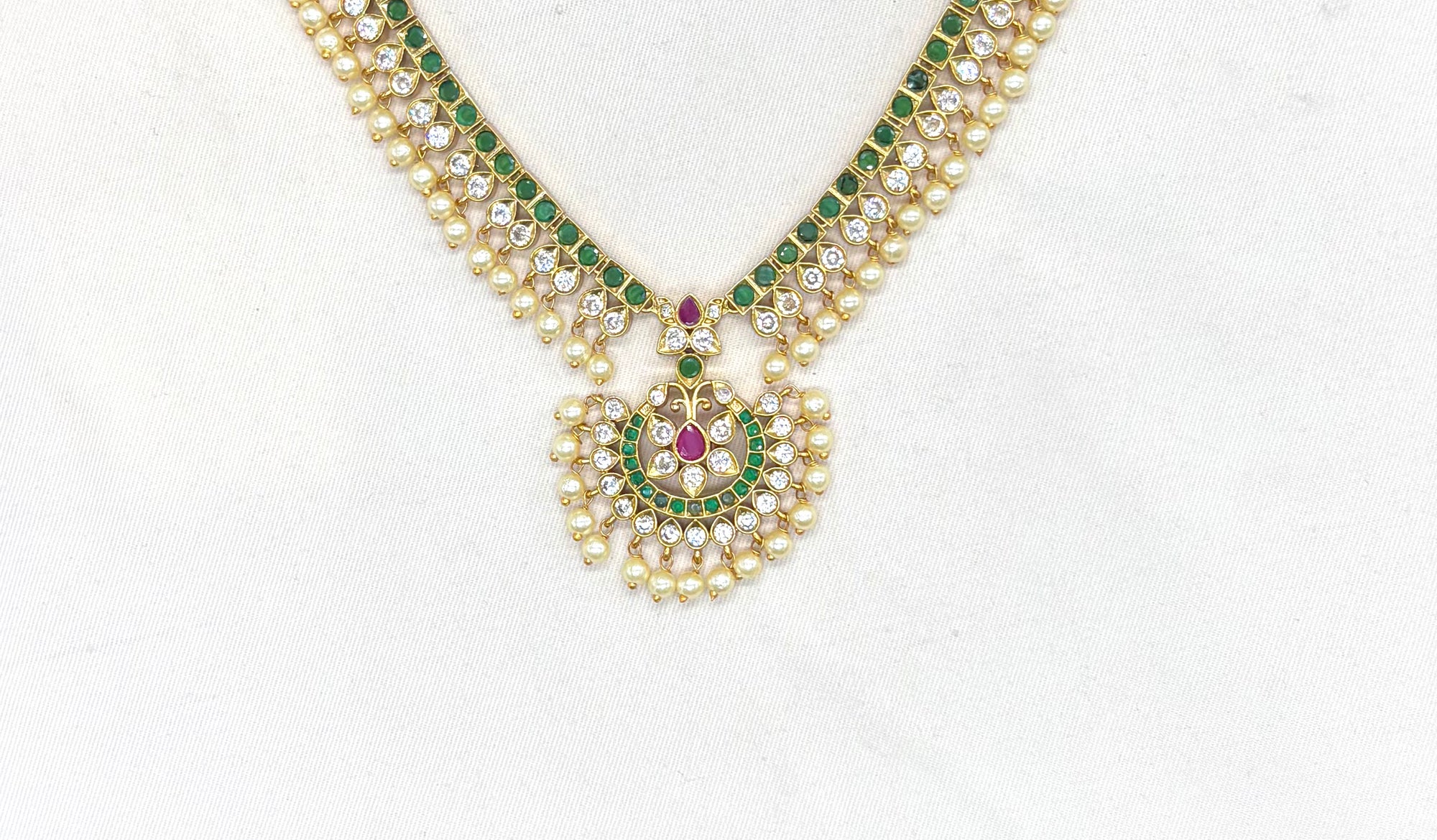 Matte finishing Green stones and  white stones with White Pearls short Necklace