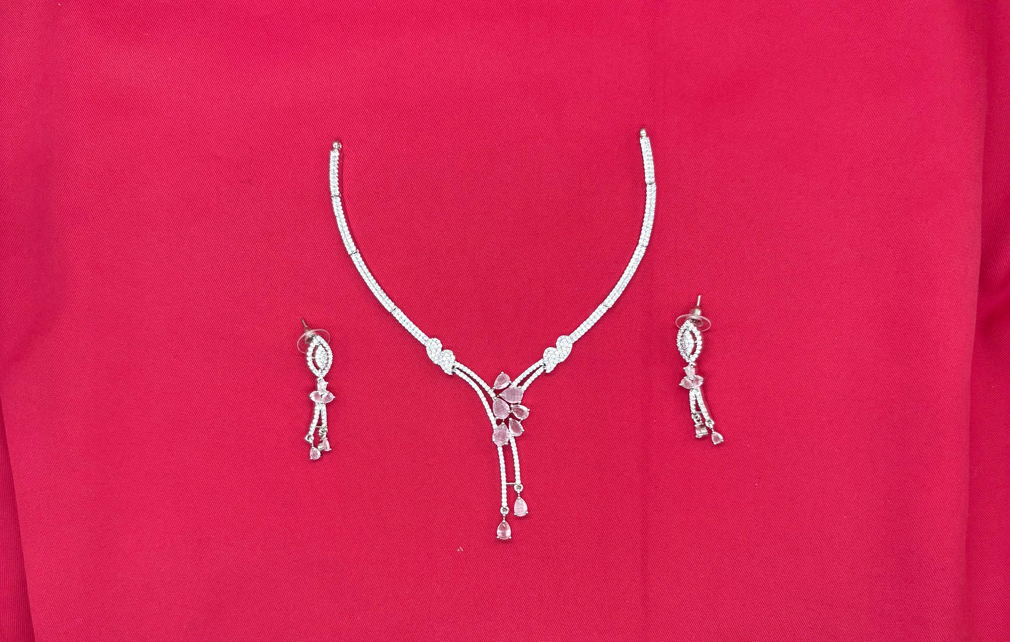 Silver American Diamonds stones deep Baby-pink teardrop and floral-shaped stones Short Necklace