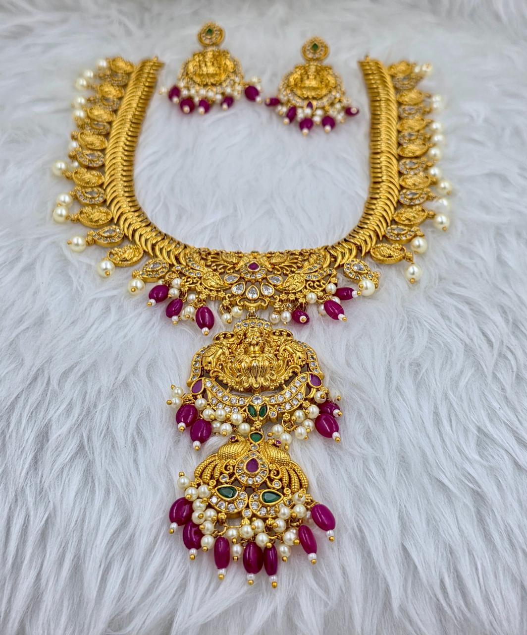 Gold Short Necklace