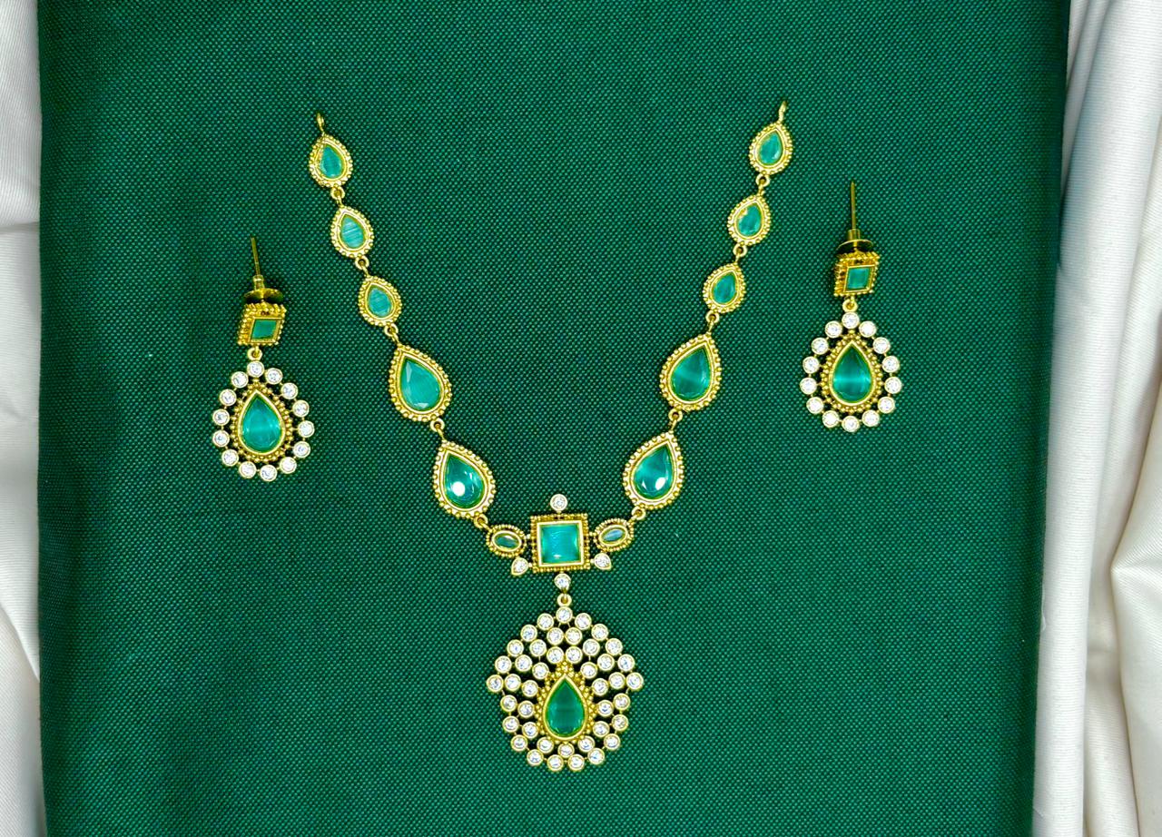 Short Necklace