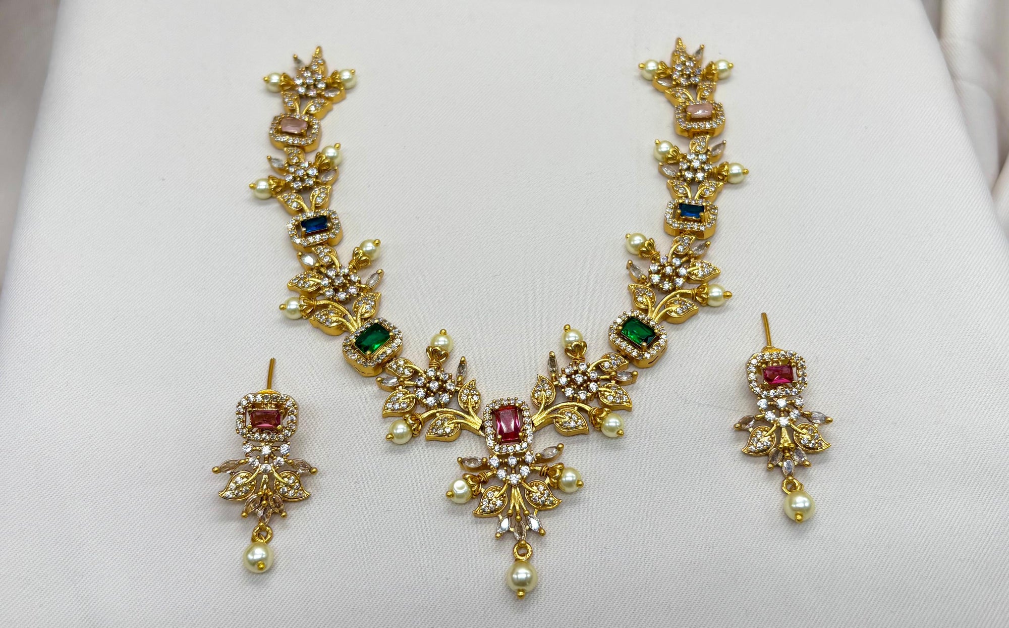 Short Gold Necklace