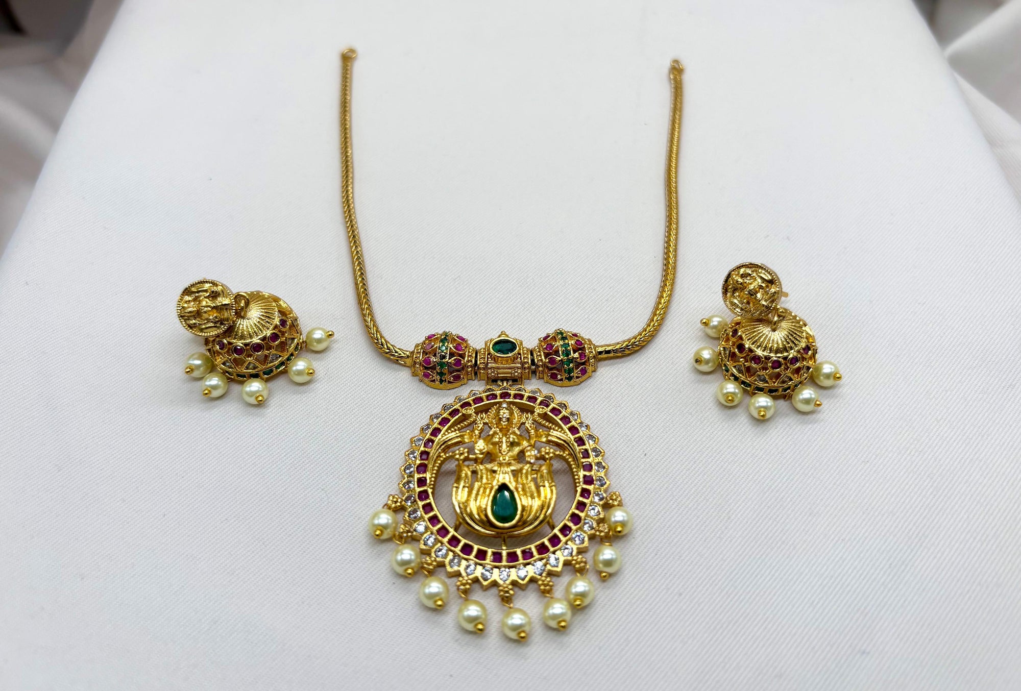 Short Gold Necklace
