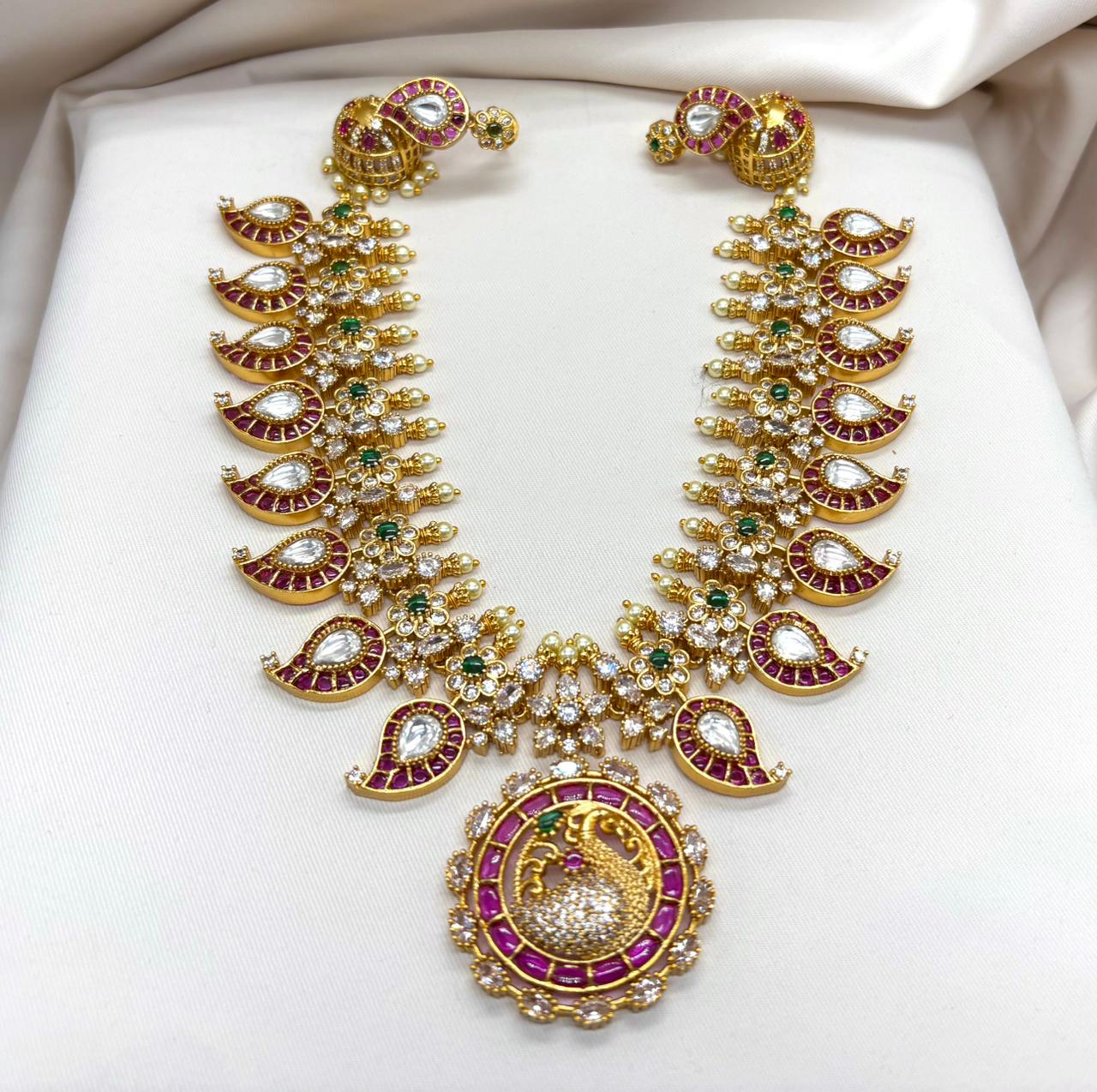 Jadau kundan Short Necklace