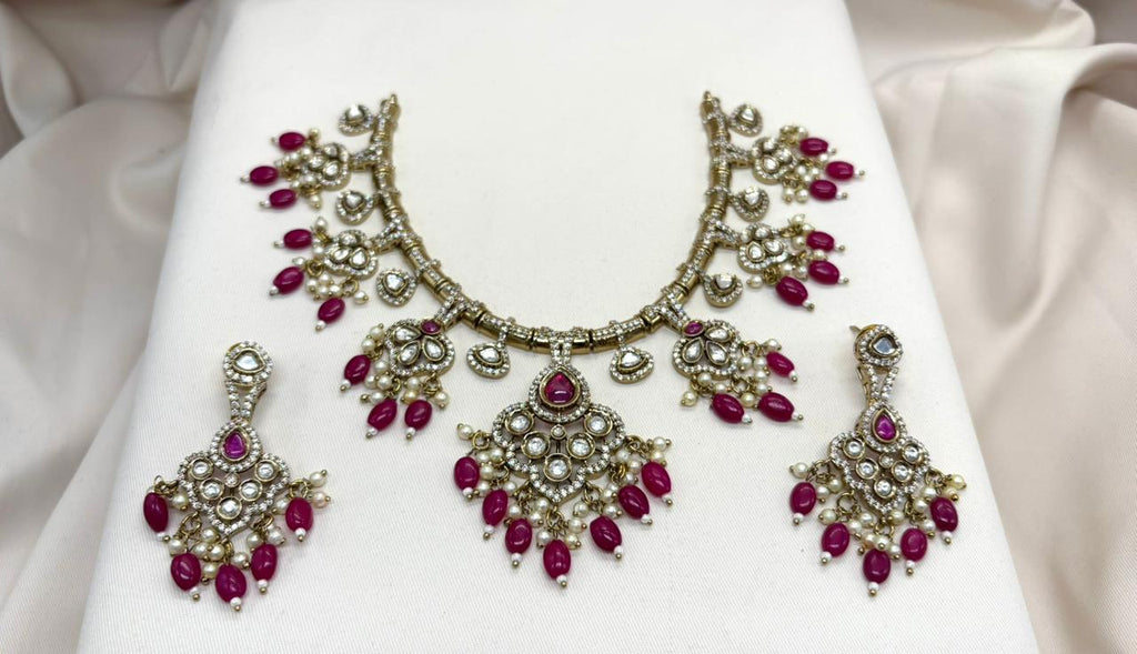 Victorian Short Necklace