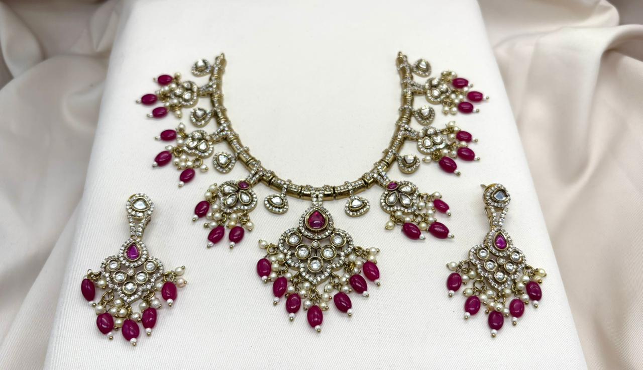 Victorian Short Necklace