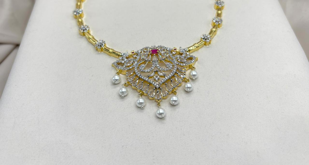 Gj Polish Short Necklace